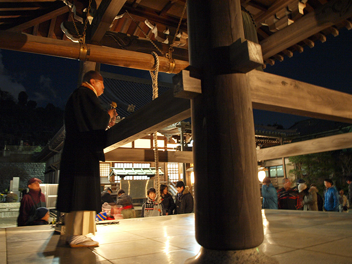 西来寺 除夜会 2010年